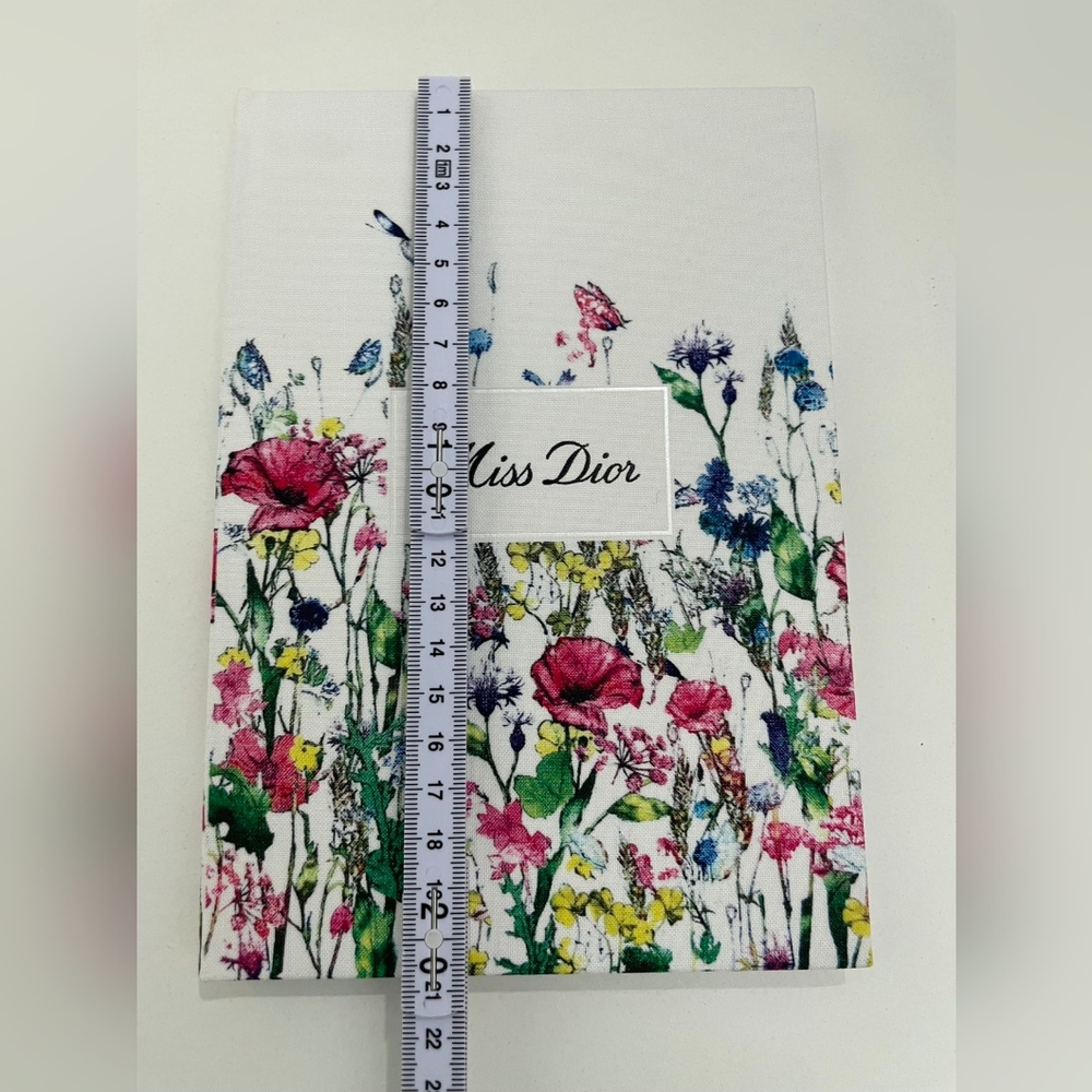 Dior Note Book - Picture 5 of 8